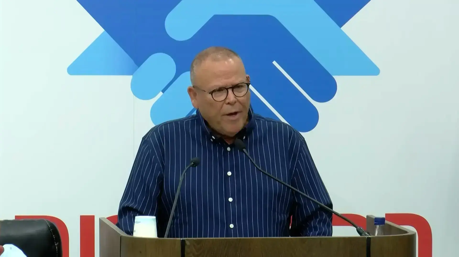 יו"ר ההסתדרות מכריז על שביתה במשק בעקבות הדחת שר הביטחון
27.03.23