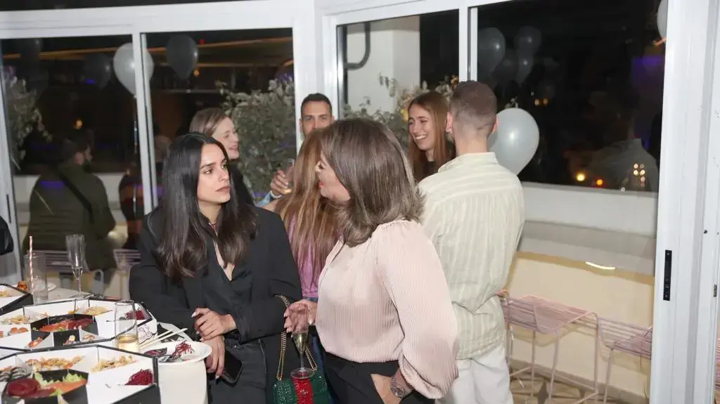 ליהי גרינר ואורטל עמר ביום הולדת של אבישי מסטי