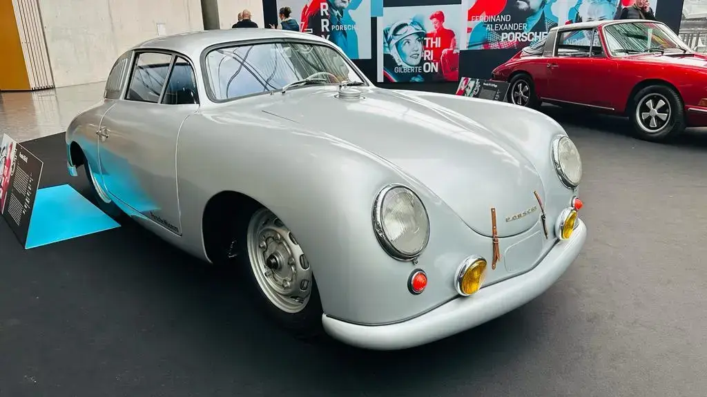 פורשה SL 356 בתערוכת רטרו קלאסיק