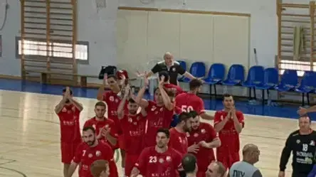 הפועל קרית אונו חוגגת הישארות בליגת העל בכדוריד