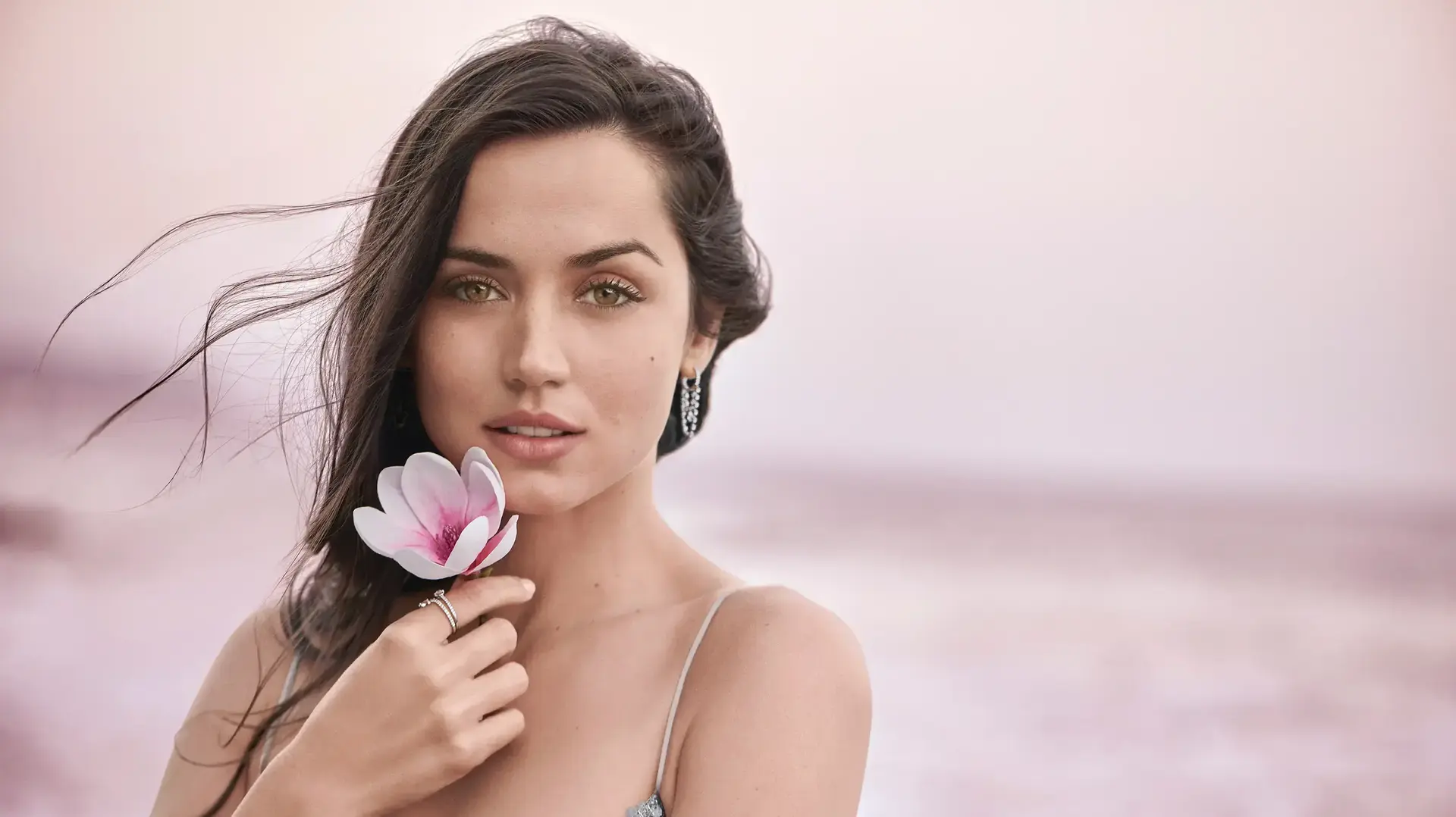 400 שח ל100 מל beatiful magnolia l'eau אסתי לאודר