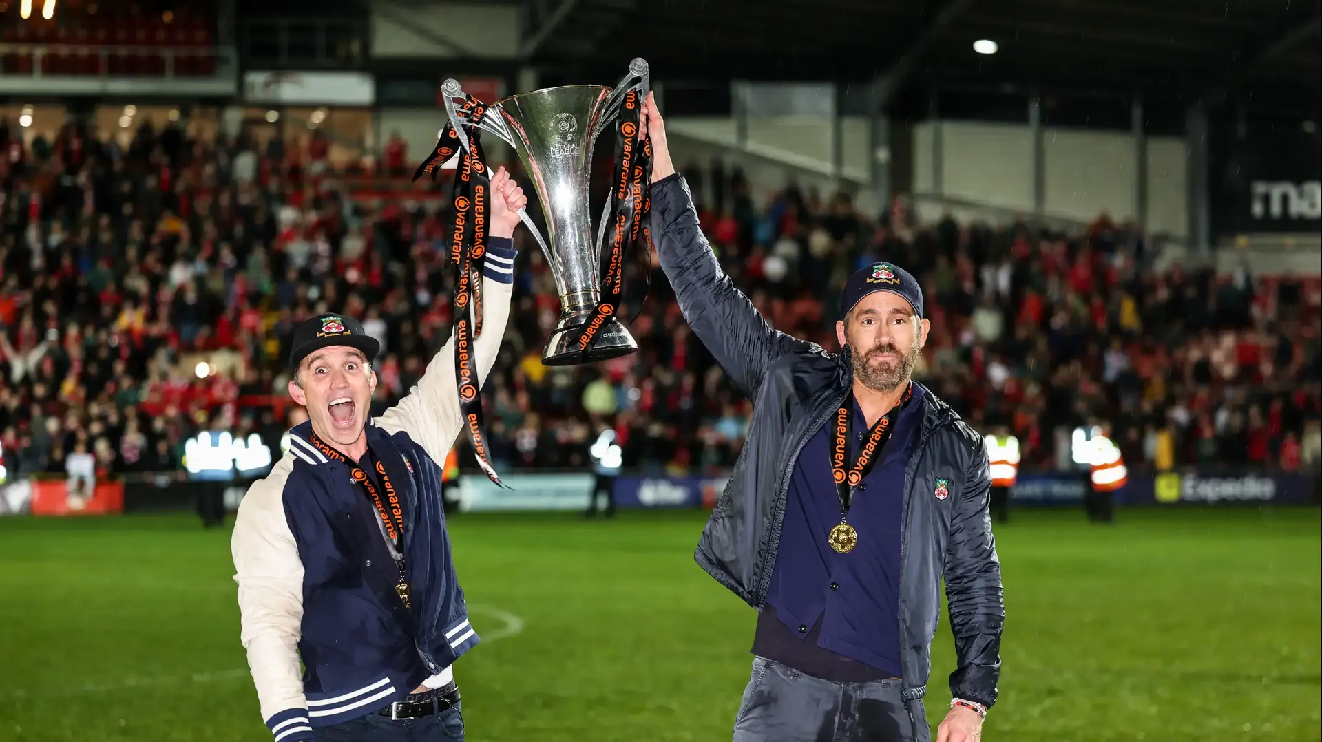 בעלי רקסהאם ריאן ריינולדס, רוב מקלהני