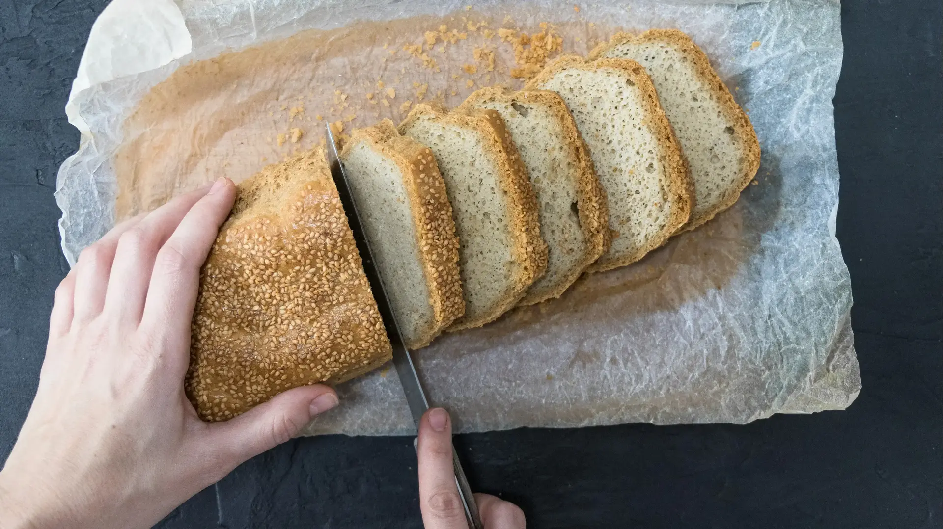לחם טחינה לחם טחינה
