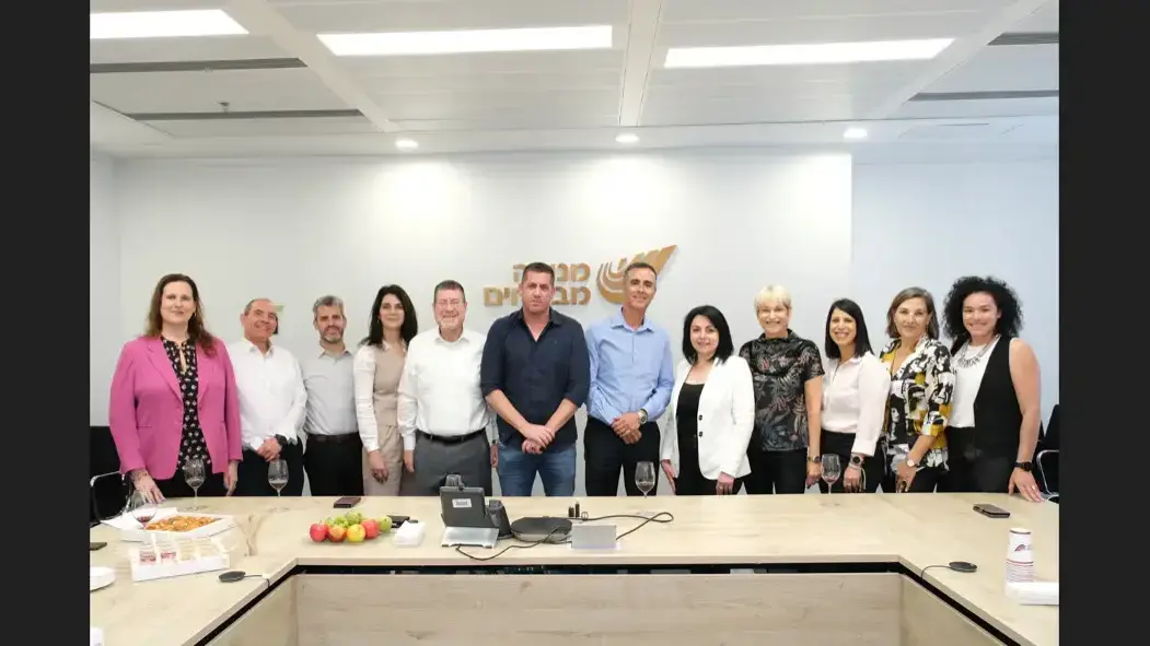 הסתדרות המח"ר (האקדמאים במדעי החברה והרוח) בחתימה על הסכם עם מנורה מבטחים