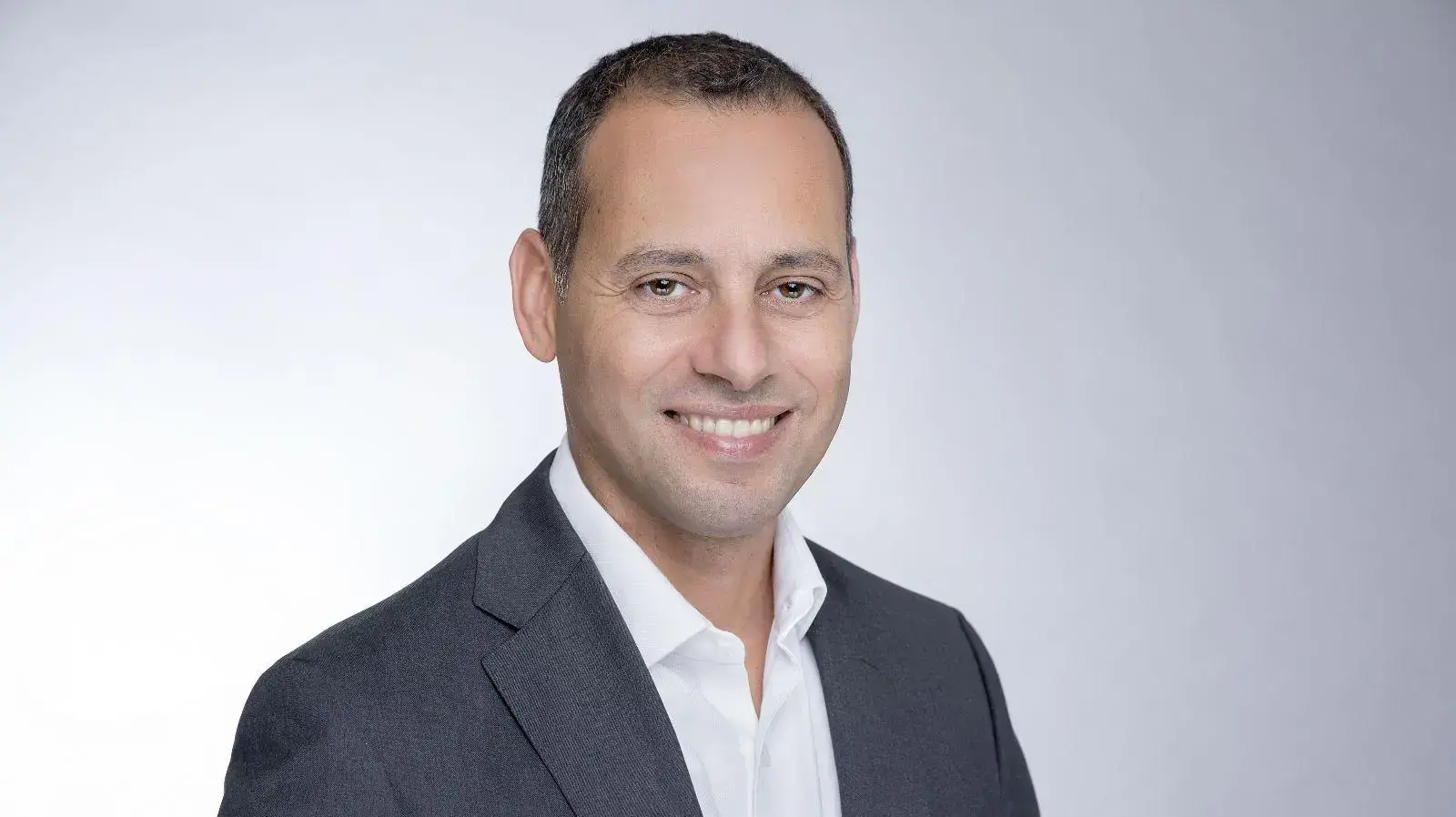 אייל בן סימון, מנכ"ל קבוצת הפניקס
