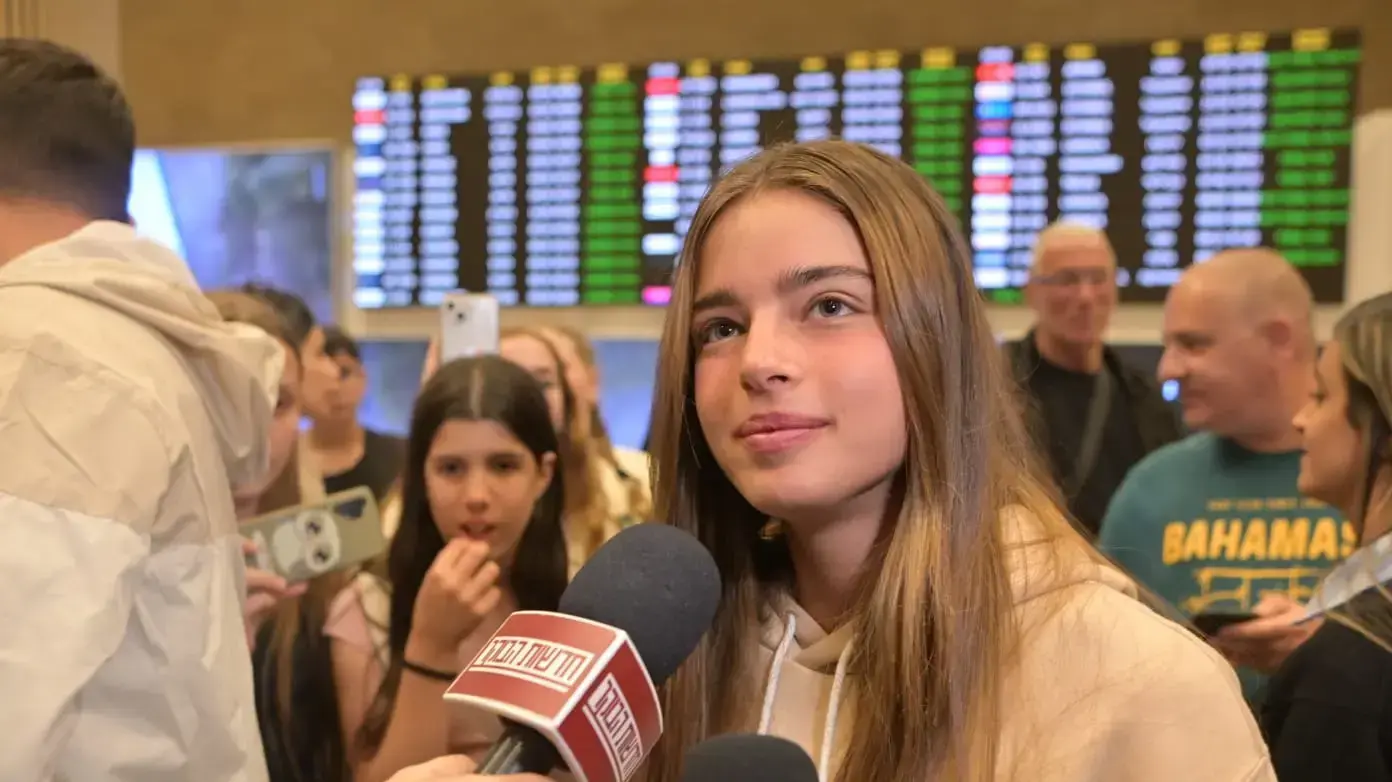נועה קירל נחתה בנתב"ג. 15 במאי 2023