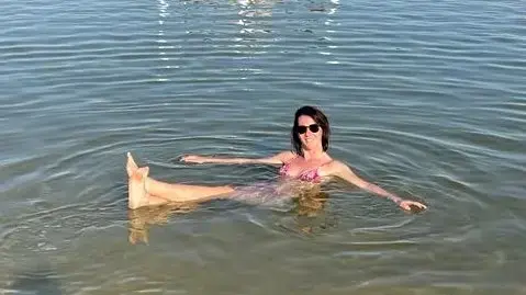 קטיה פון בורובסקי תיירת מצרפת