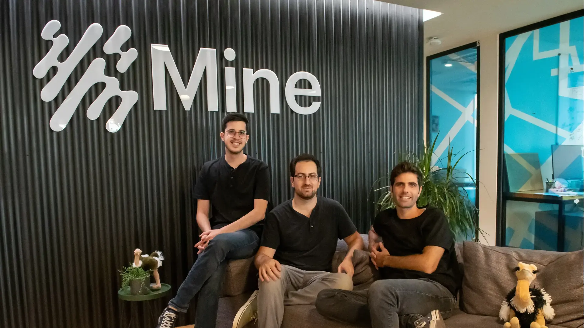 מייסדי MINE. משמאל: קובי ניסן, גל גולן וגל רינגל