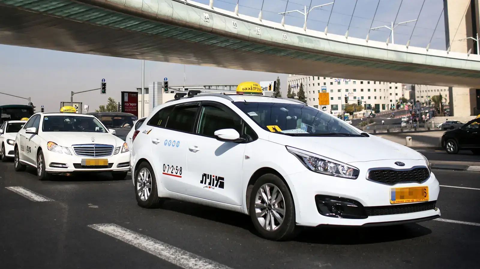 מחאת נהגי המוניות בירושלים בעקבות החלטת שר האוצר משה כחלון להפחית את תעריפי הנסיעה ב-12%, 14 בנובמבר 2016