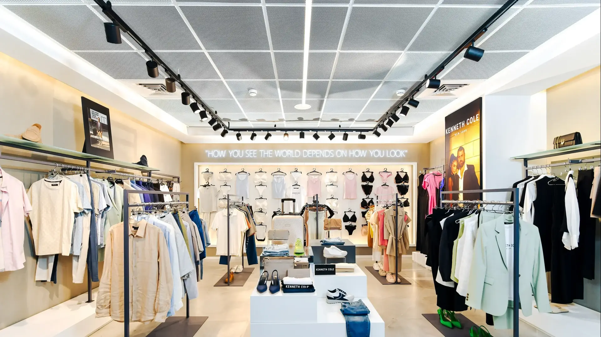 שואו רום kenneth cole