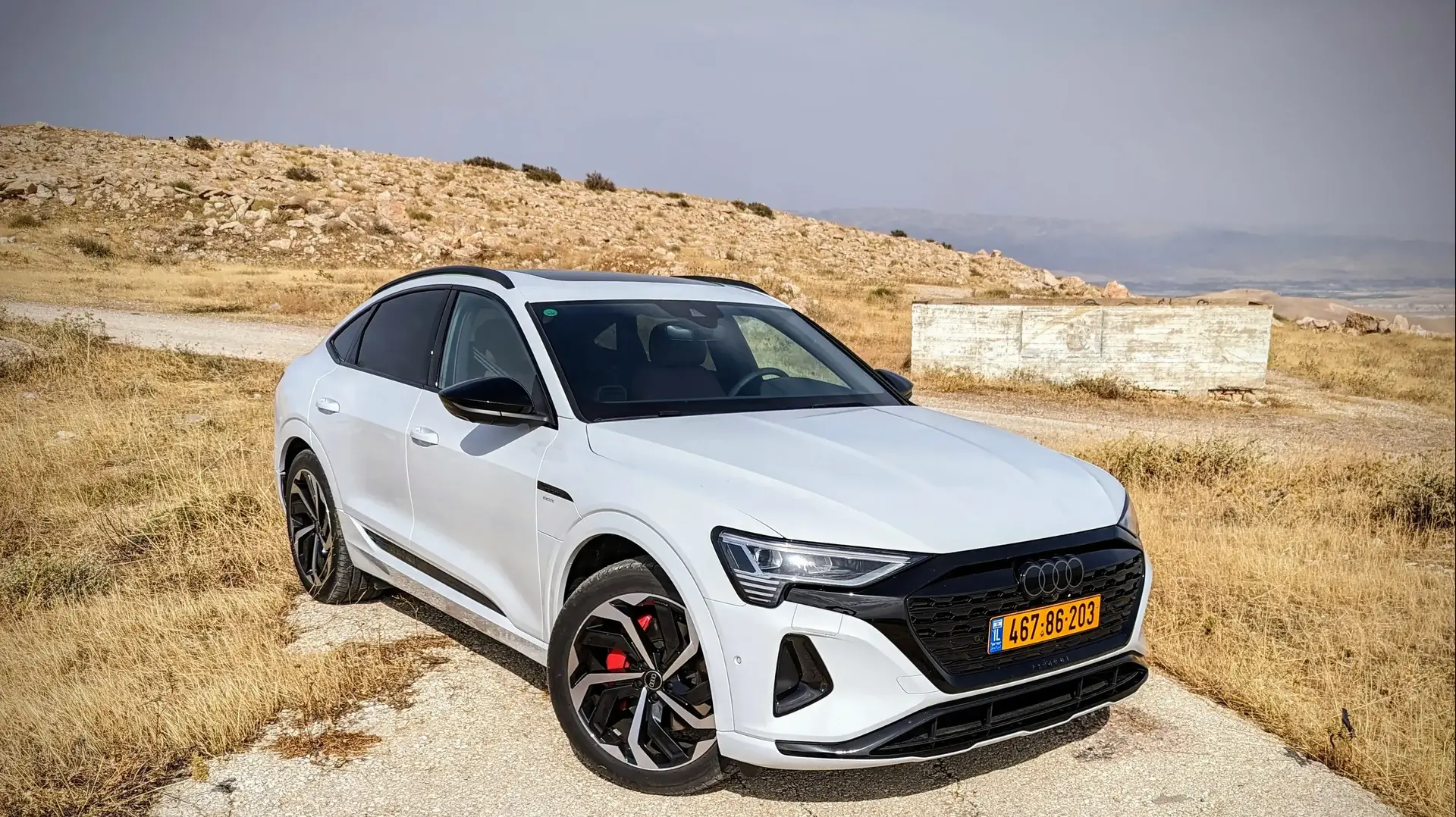 אודי Q8 ETRON