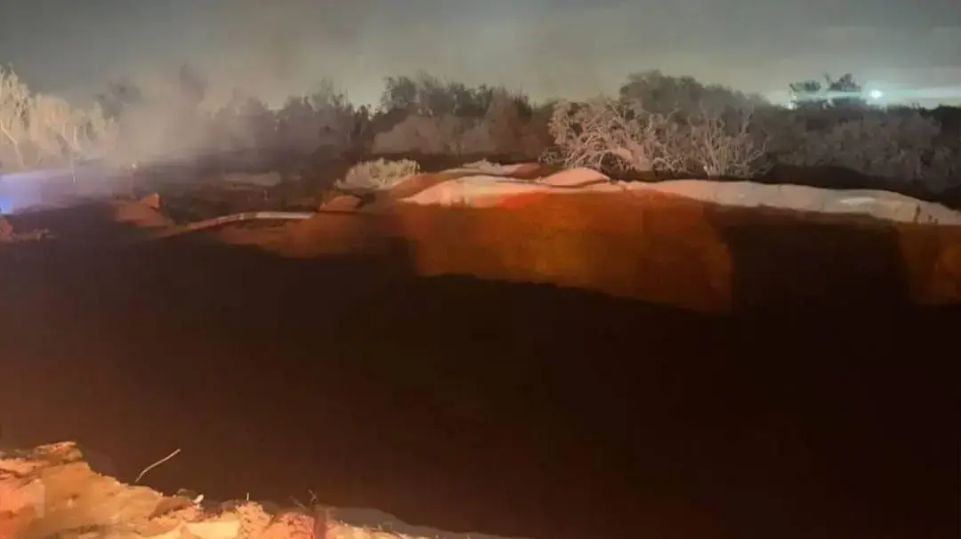 בור נפער באזור הפיצוץ בהרצליה, 22 ביוני 2023