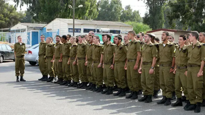 גיוס אוגוסט בבקו"ם בדרך לגבעתי