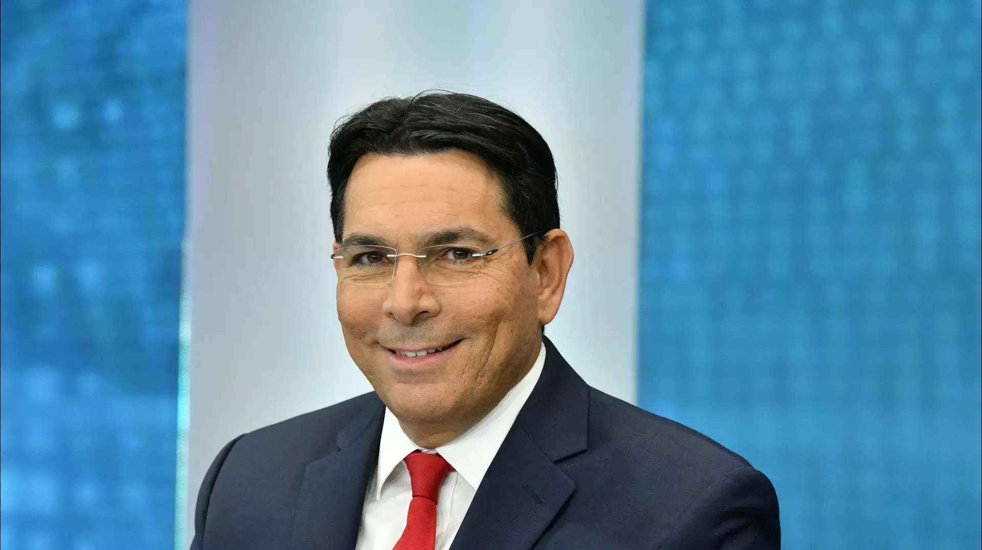 דני דנון בראיון לסופ"ש שלו. אולפן וואלה.