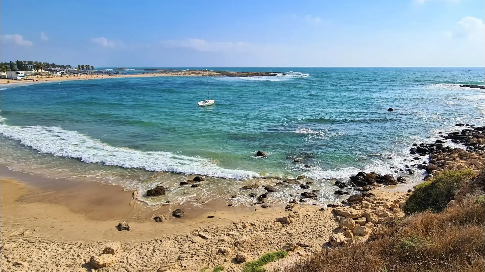 חוף דור-נחשולים