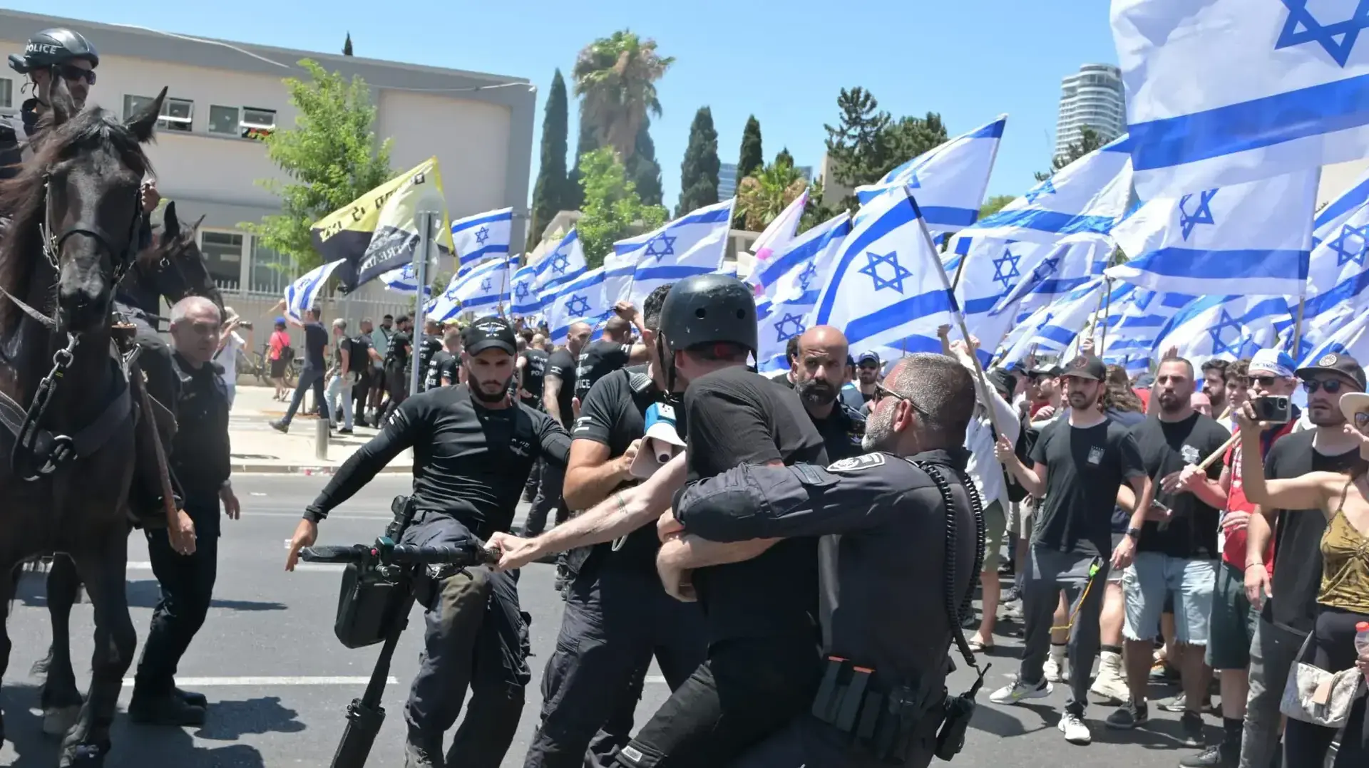 יום השיבושים: מחאות נגד המהפכה המשפטית,קפלן, תל אביב . 11 ביולי 2023
