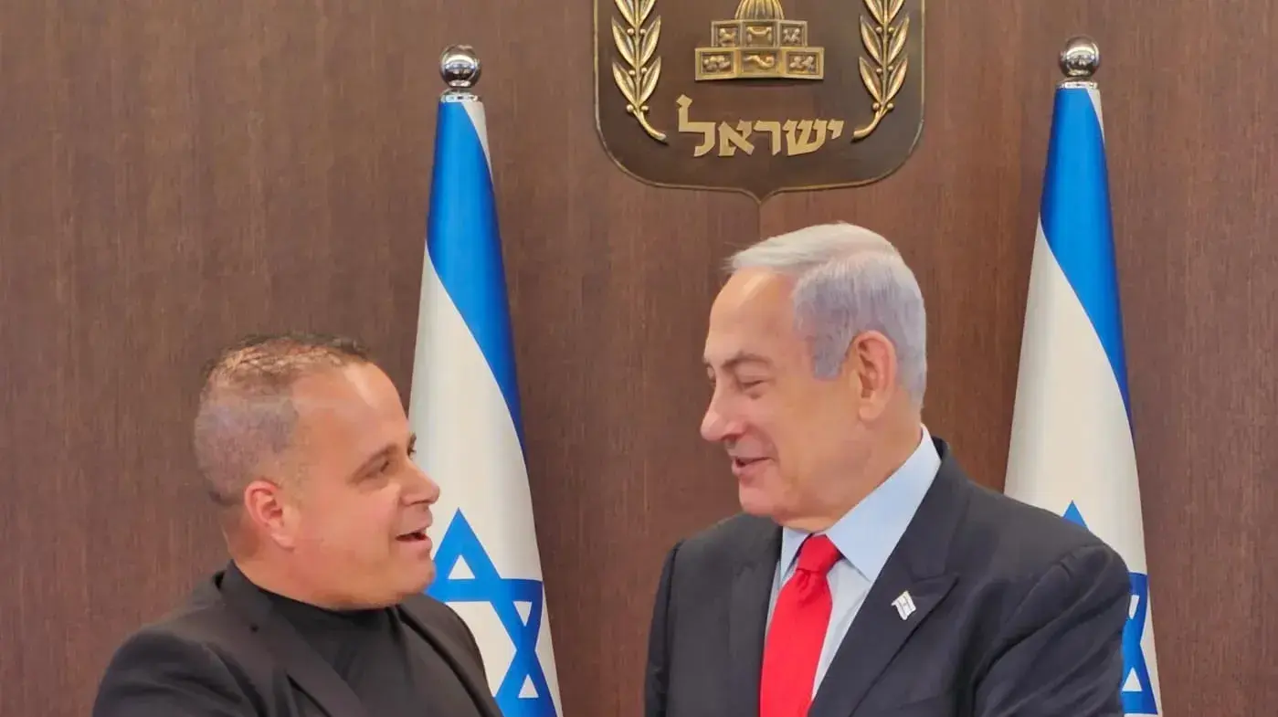 ראש הממשלה בנימין נתניהו וראש עיריית אשקלון תומר גלאם,30 ביולי 2023