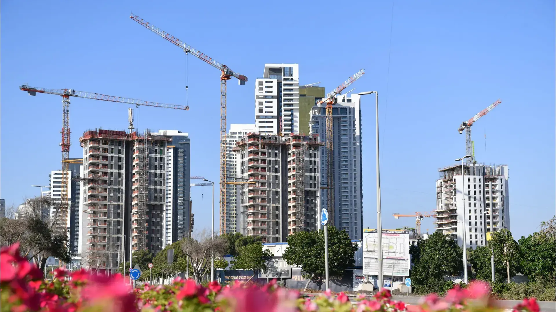 בניינים בבת ים