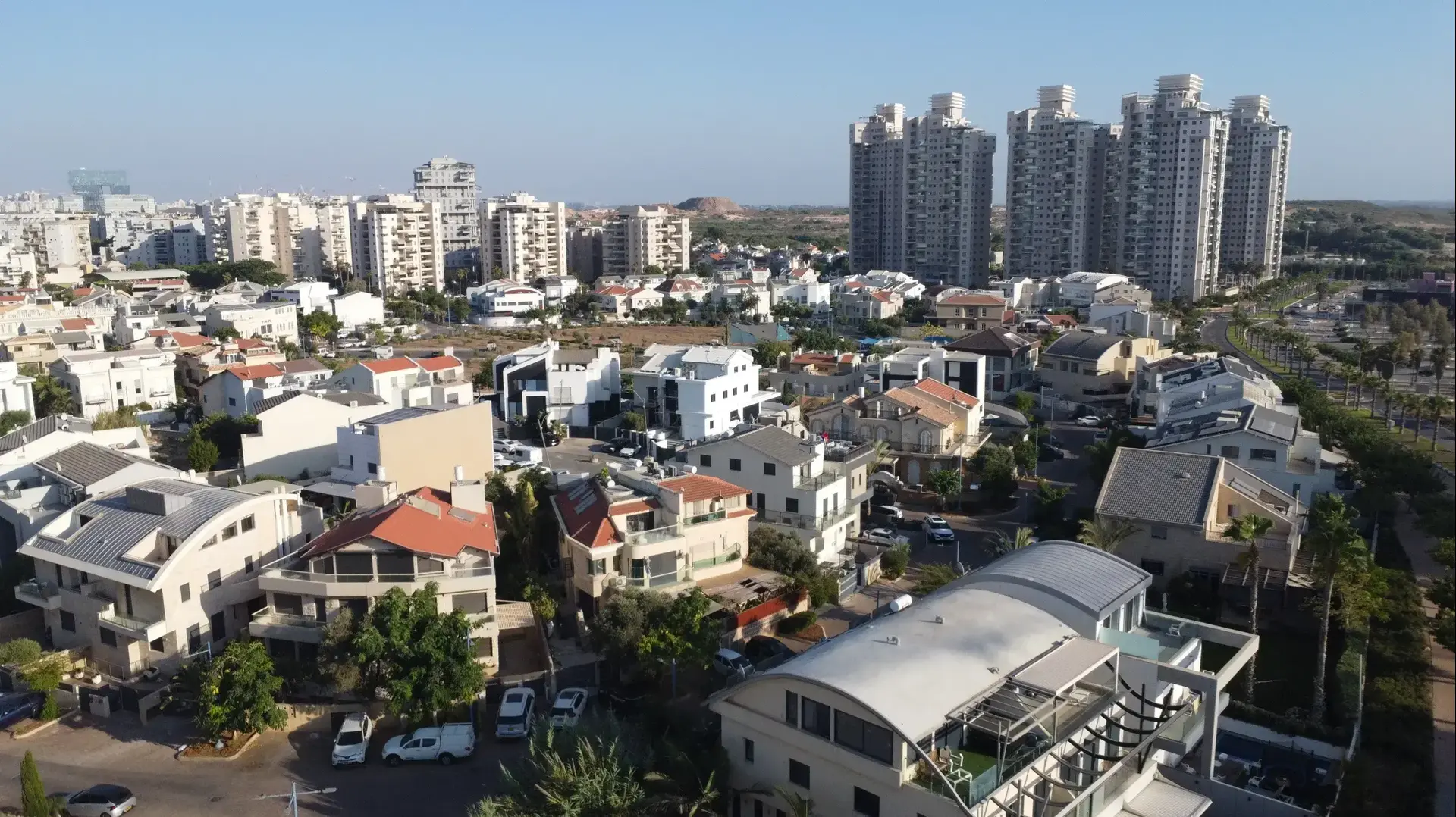 בניינים בבת ים