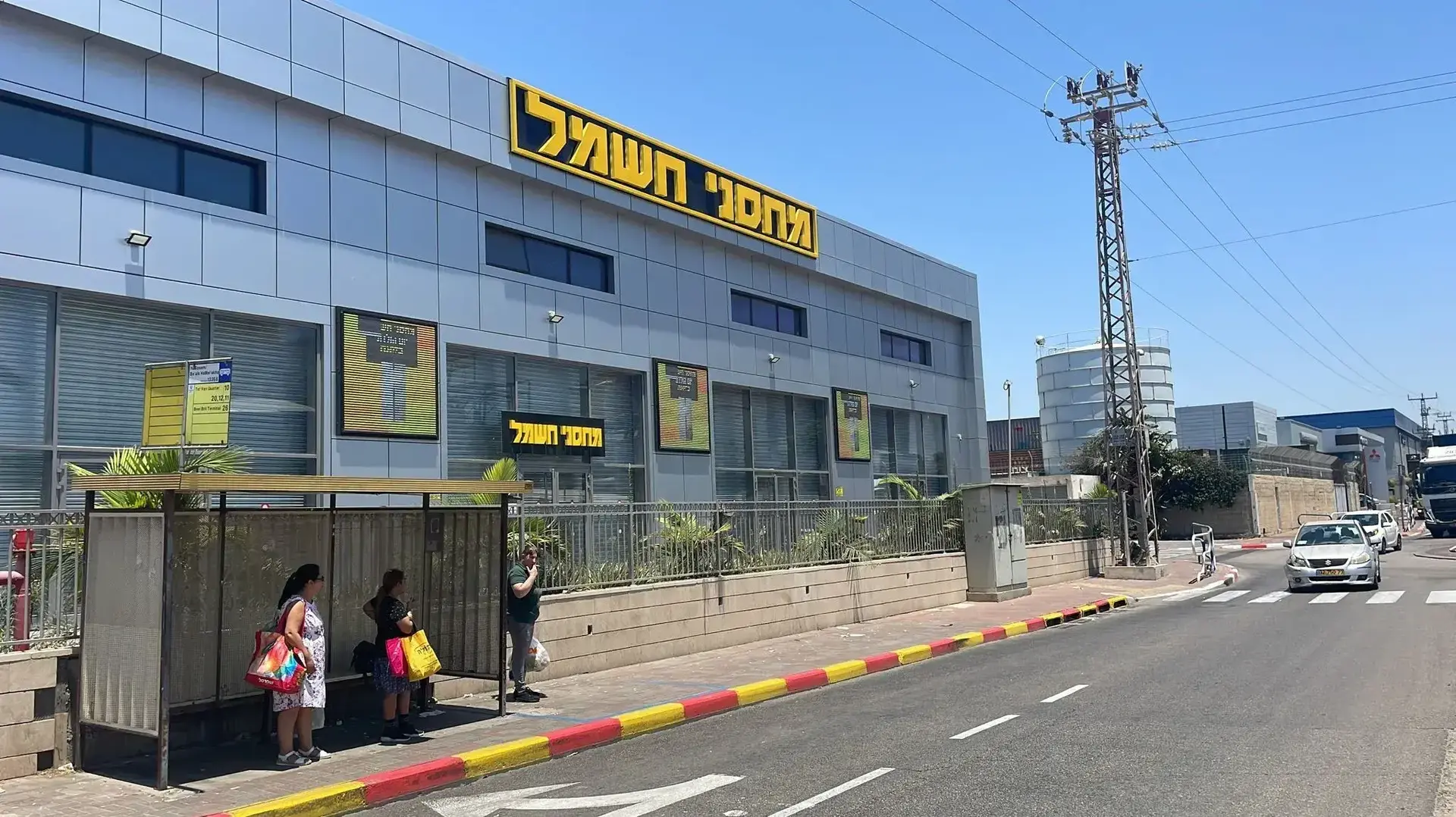 חנות מחסני חשמל החדשה שנפתחה באשדוד