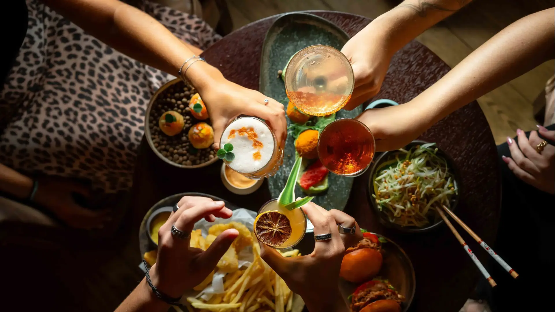 ספייס (Spice), בר קוקטיילים בתוך מלון דיוויד אינטרקונטיננטל, תל אביב