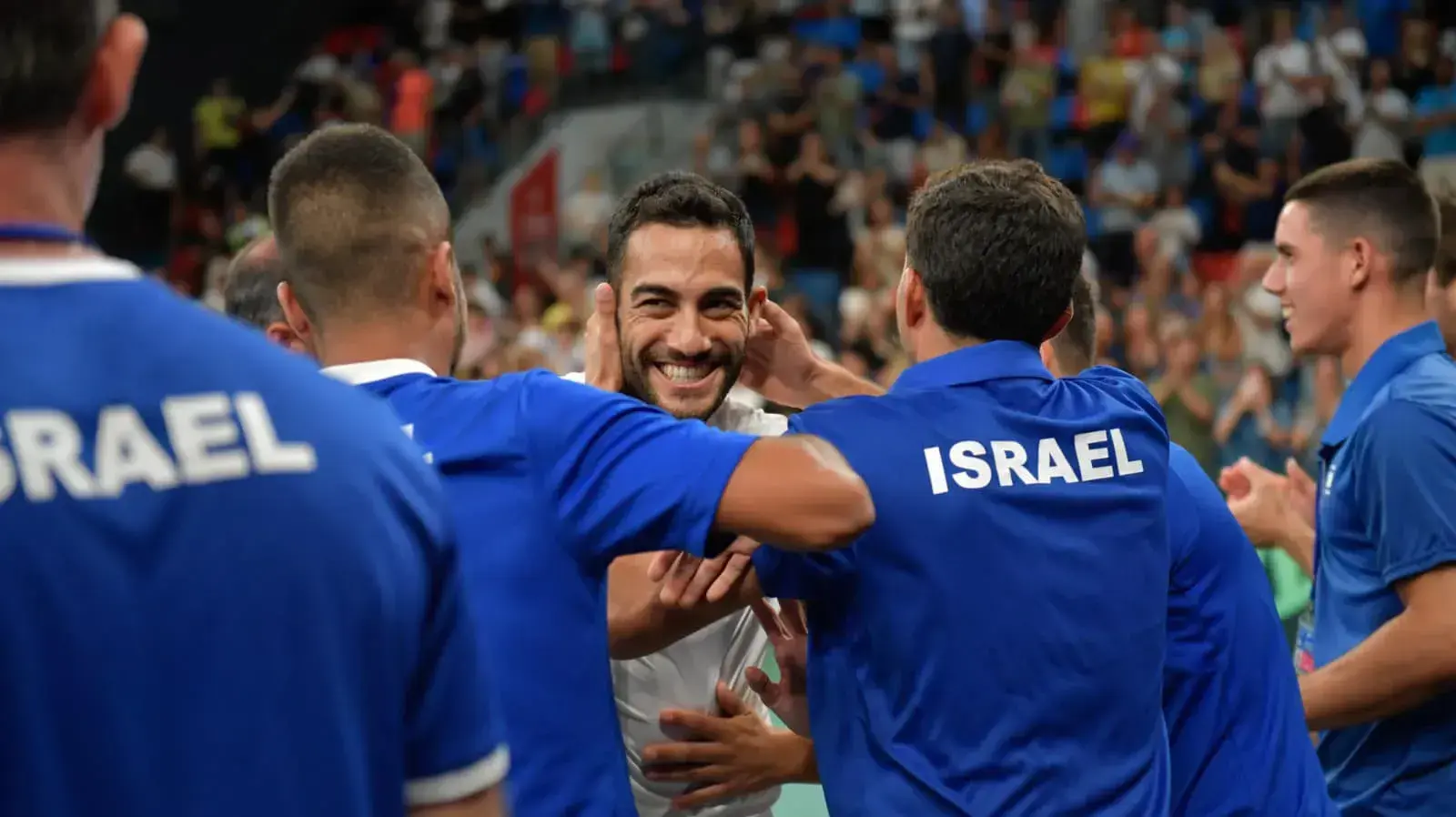 דניאל צוקרמן חוגג ניצחון עבור נבחרת הדייויס של ישראל דניאל צוקרמן חוגג ניצחון עבור נבחרת הדייויס של ישראל
