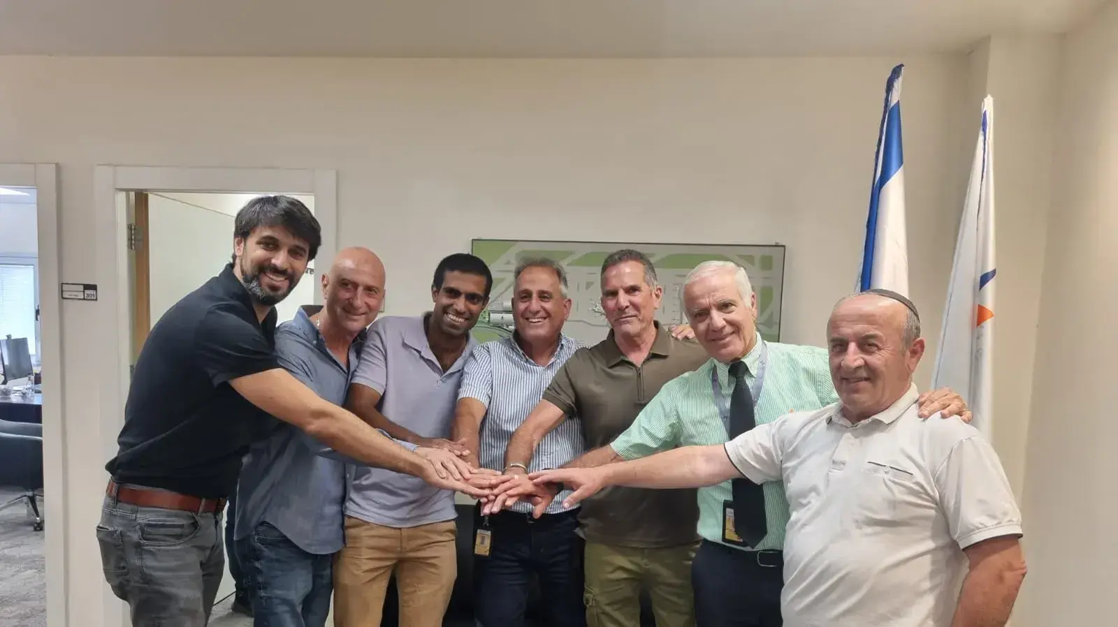 חתימה על הסכם שכר לעובדי הוועד התעופתי ברש"ת