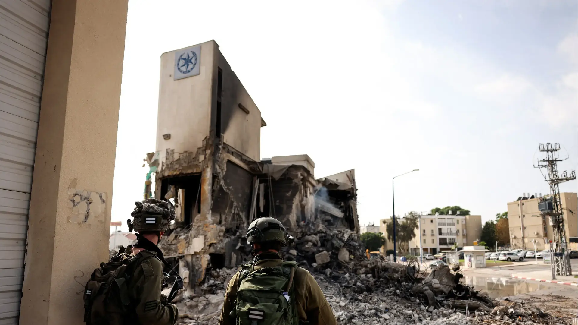 תחנת המשטרה בשדרות- יום הלחימה השני במלחמת חרבות הברזל  08 באוקטובר 2023