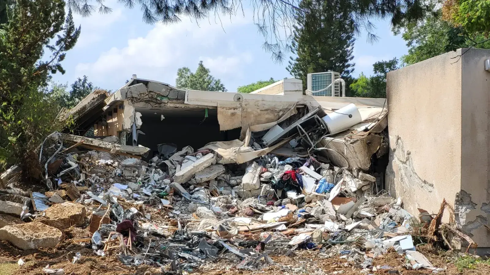 בתים הרוסים, כפר עזה, 10 באוקטובר 2023