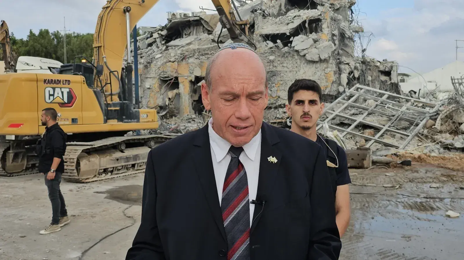 מבקר המדינה מתניהו אנגלמן מבקר בשדרות. 10 באוקטובר 2023