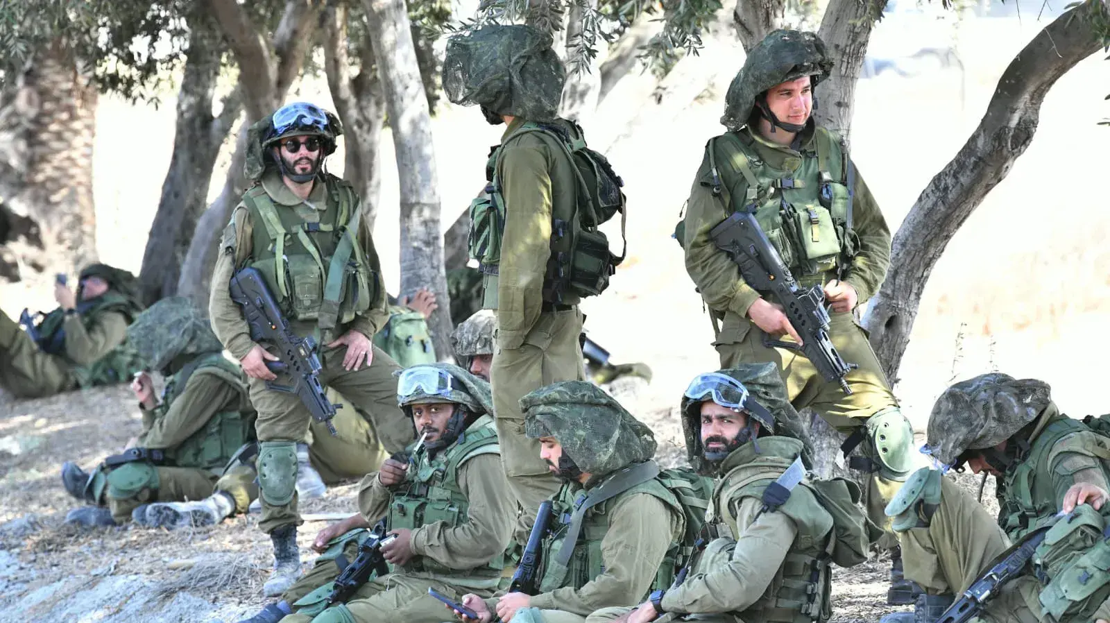 חיילי מילואים בשטח כינוס חוף עזה, 12 באוקטובר 2023