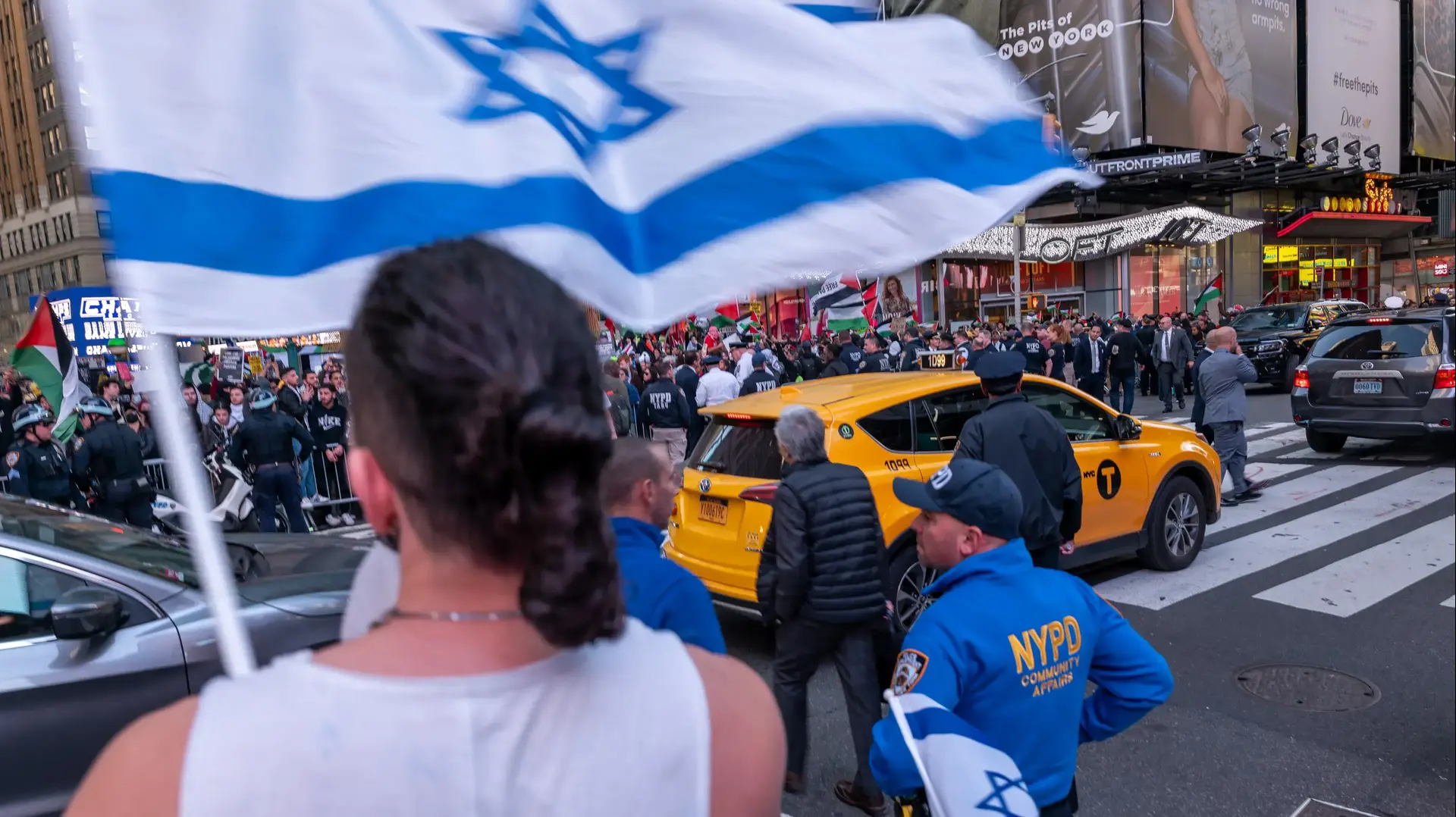 עימותים בהפגנת פרו ישראלים ופרו פלסטינים בניו יורק