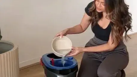 גורו ניקיון מכינה תמיסה לניקוי הרצפה