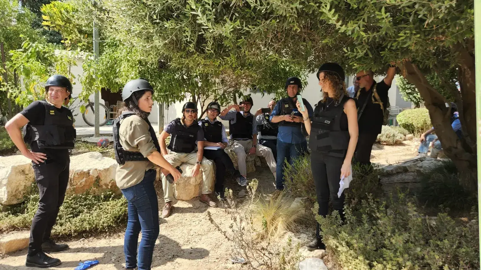 "100 איש נרצחו פה": קריאות נגד ח"כ רוטמן במהלך סיור ח"כים בעוטף עזה