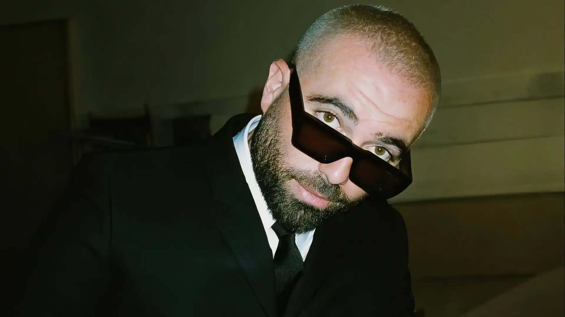 עומר אדם