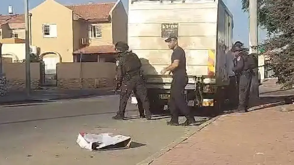 כוחות הביטחון בזירת בני הערובה באופקים