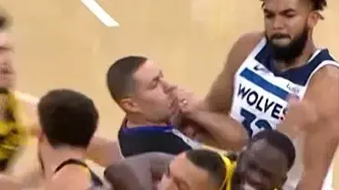 דריימונד גרין, גולדן סטייט ווריירס, מתקוטט עם רודי גובר, יוטה ג'אז דריימונד גרין, גולדן סטייט ווריירס, מתקוטט עם רודי גובר, יוטה ג'אז