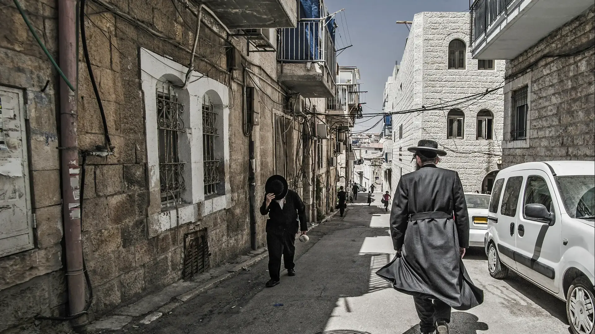 מאה שערים, ירושלים