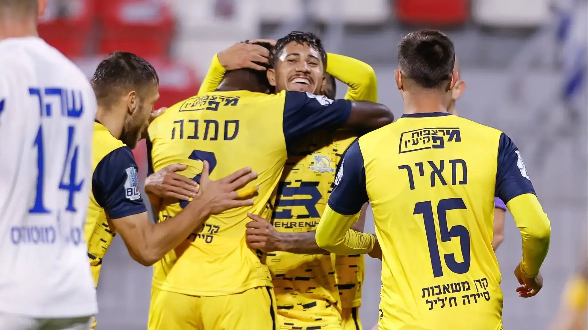 שחקני בני ריינה, פרדי ורגאס, סמביניה