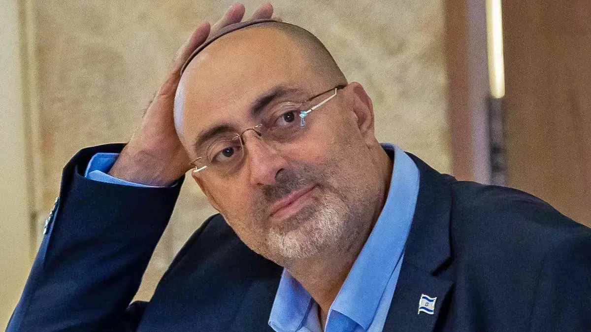 ניסים ואטורי