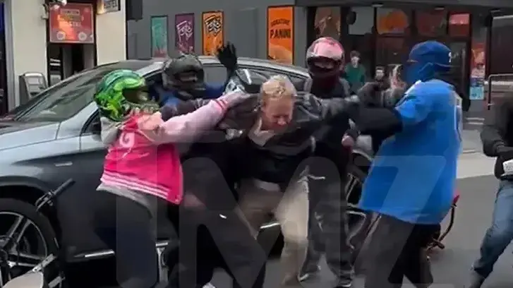 איאן זירינג מוכה באכזריות