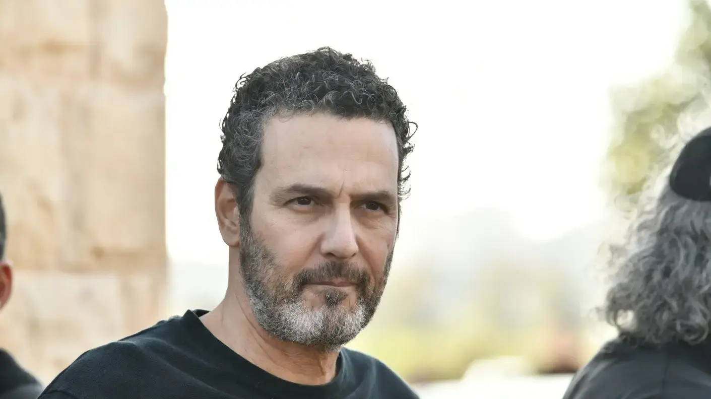 עודד מנשה בהלויתו של מולי שפירא בבית העלמין קרית שאול, 4 בינואר 2024