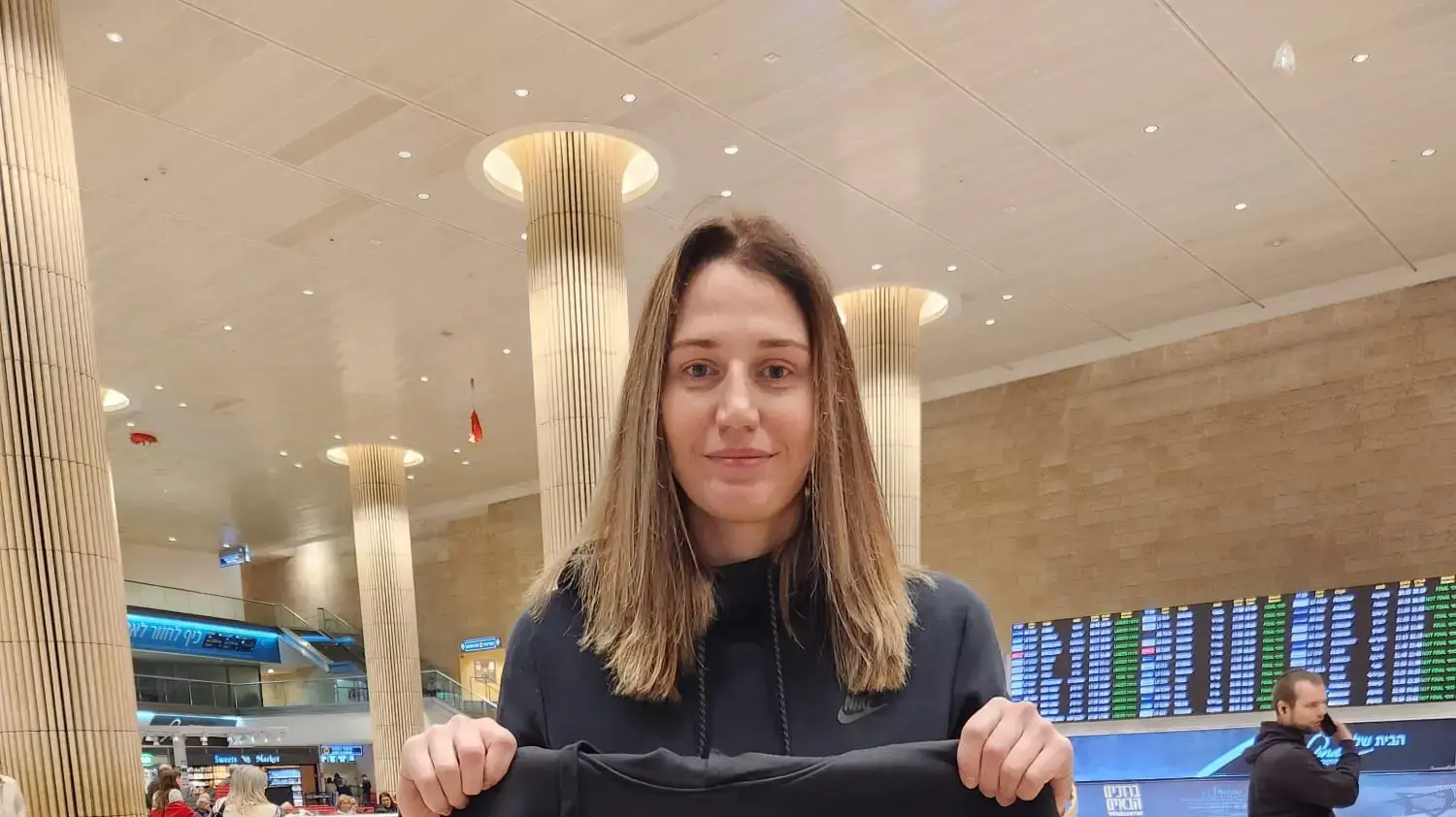 רנאטה ברזינובה רנאטה ברזינובה