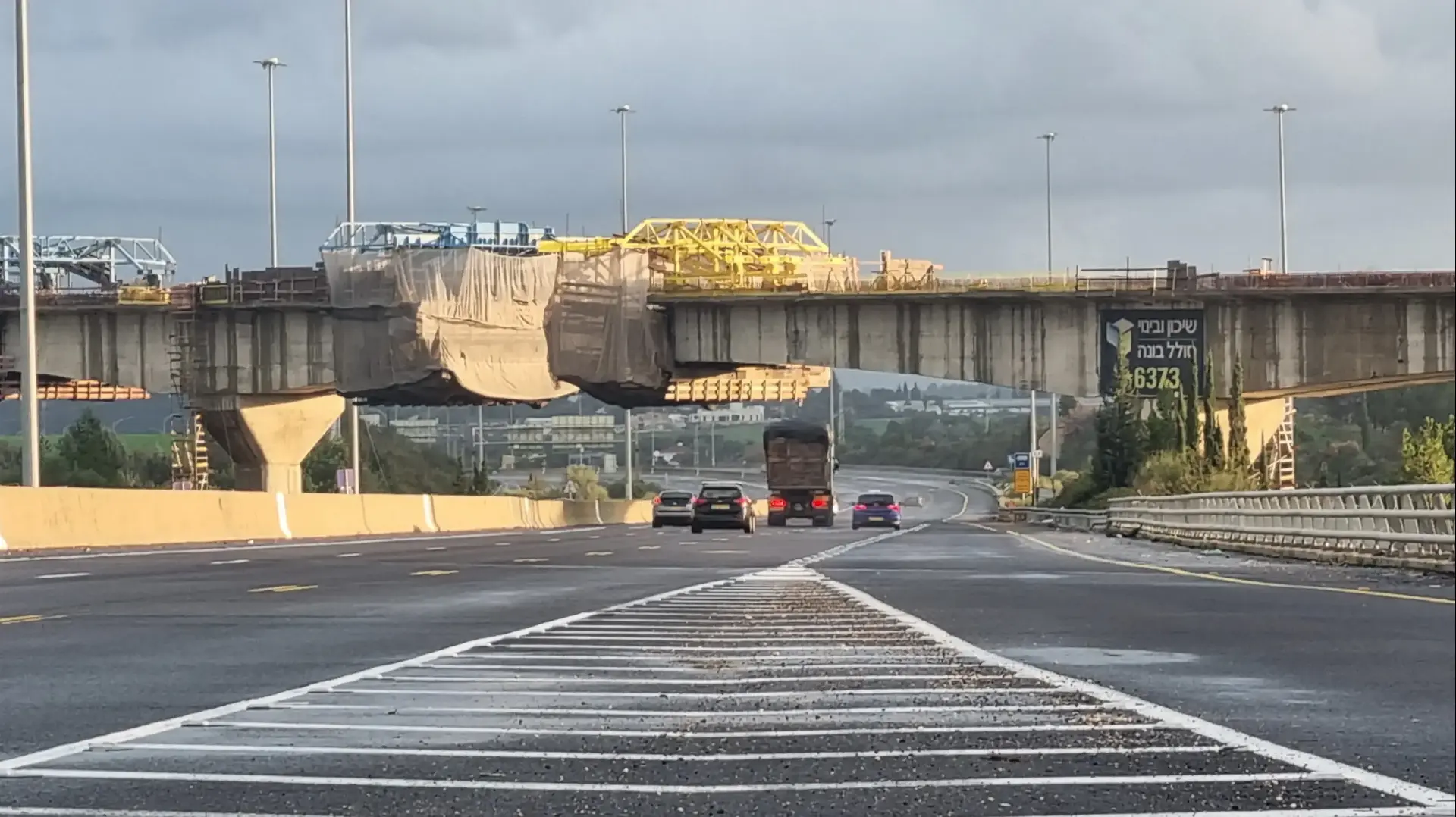 גשר הרכבת מסילת 431 מעל כביש מספר 1