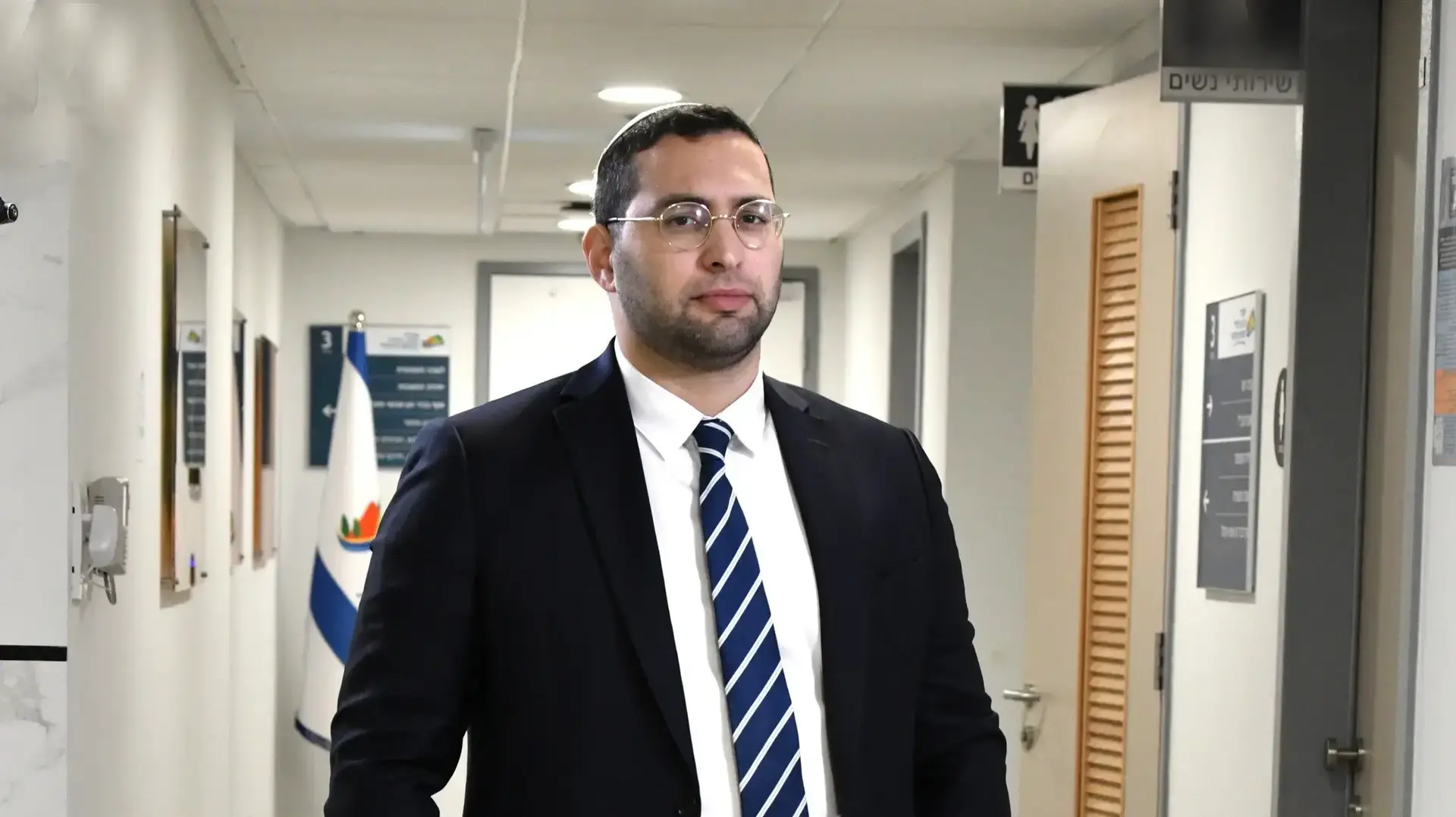 יצחק וסרלאוף, השר לפיתוח הנגב והגליל 6