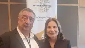 ד״ר דוד גבריאלוב ומנכ״לית המועדון המסחרי עליזה סומך קרן