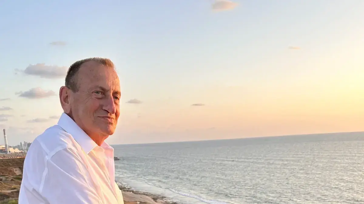 רון חולדאי - "תל אביב-יפו, כידוע תוכננה והוקמה כעיר גנים" רון חולדאי - "תל אביב-יפו, כידוע תוכננה והוקמה כעיר גנים"