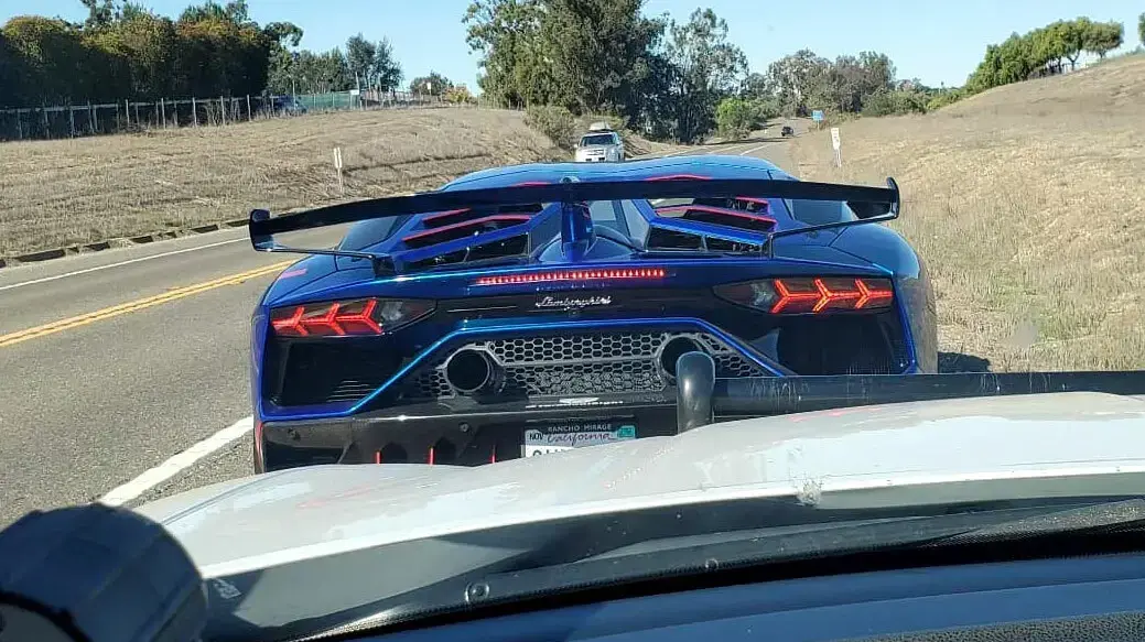 נהג למבורגיני שנתפס ב-243 קמ"ש בכביש ציבורי