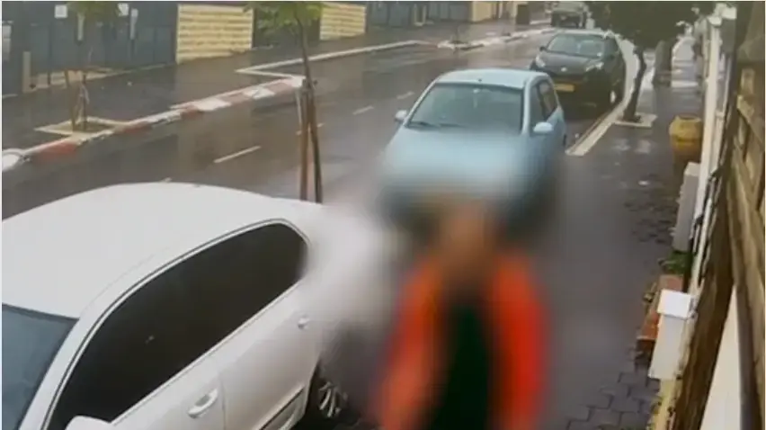 תיעוד הנאשמים גונבים תשתיות סיבים אופטיים בבית שמש ובמרכז הארץ