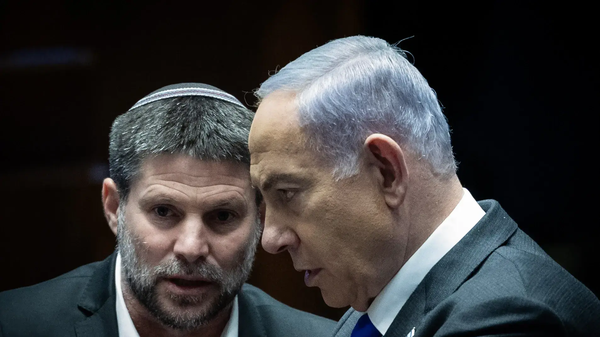 ראש הממשלה בנימין נתניהו ושר האוצר בצלאל סמוטריץ' בהצבעה על תקציב המדינה בכנסת
7 בפברואר 2024